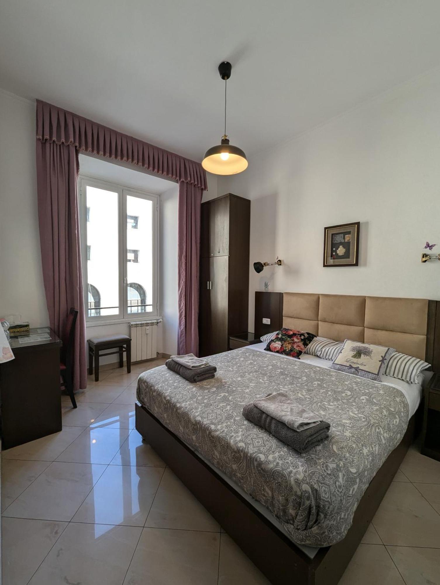 Roomz Romestay Exterior foto